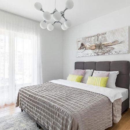 Elysian Zen Luxury Apartment - Two Bedroom Apartment With Terrace And Sea View Сплит Екстериор снимка