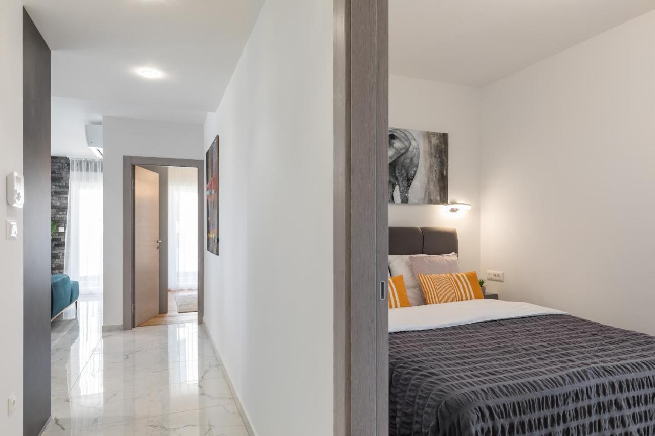 Elysian Zen Luxury Apartment - Two Bedroom Apartment With Terrace And Sea View Сплит Екстериор снимка