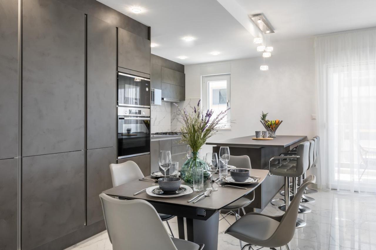 Elysian Zen Luxury Apartment - Two Bedroom Apartment With Terrace And Sea View Сплит Екстериор снимка